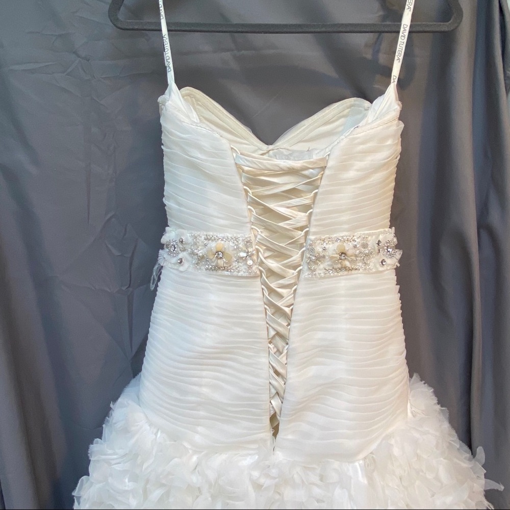 💖💐David Tutera Wedding gown🌸💕 - Picture 5 of 15